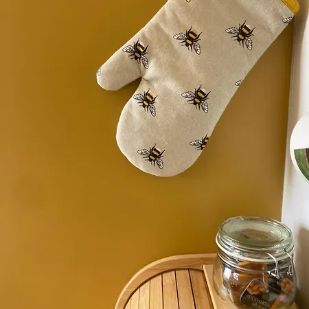 Atlantic Way Shepherd Hut *