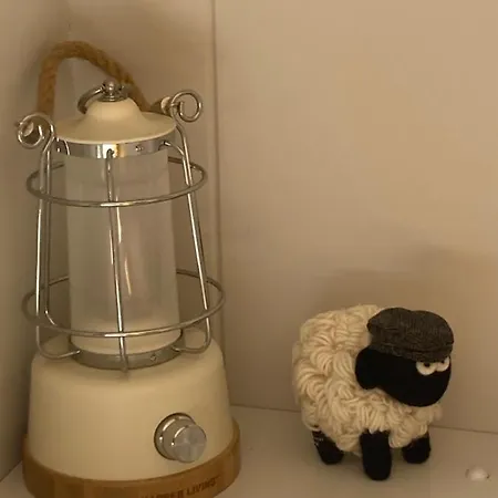 Роскошный шатер Atlantic Way Shepherd Hut Мовилл