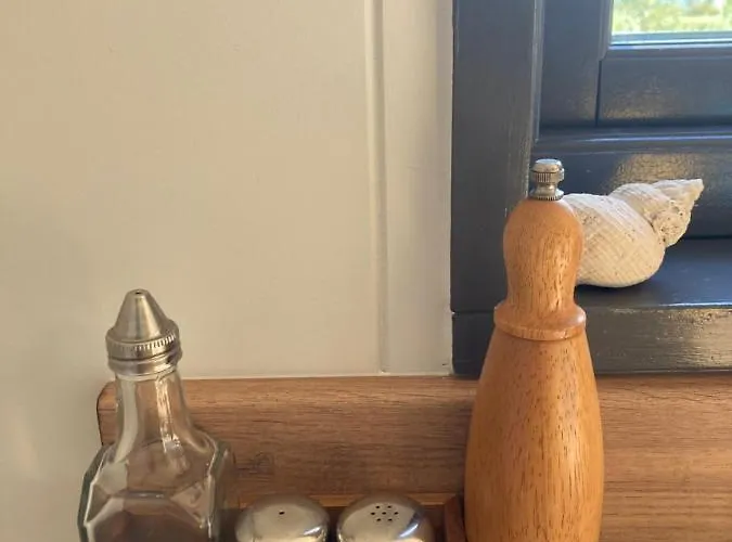 Atlantic Way Shepherd Hut Luxe tent