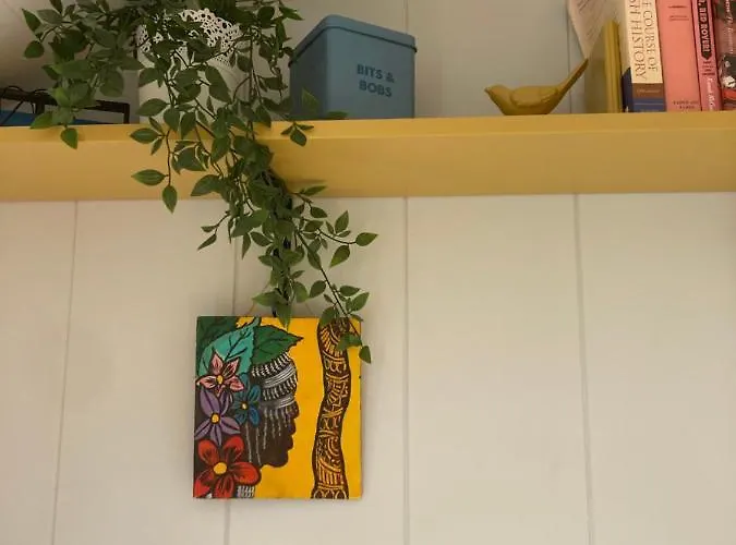 Luxe tent Atlantic Way Shepherd Hut *